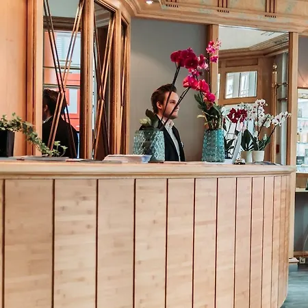 Awa 4* München