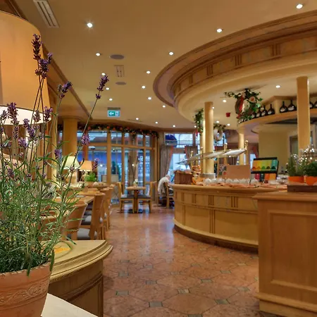 Awa Hotell
