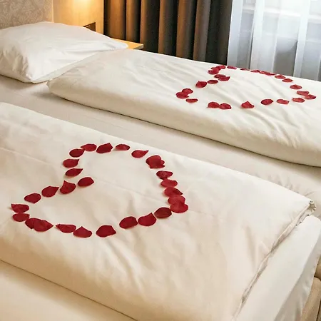 Hotell Awa 4*
