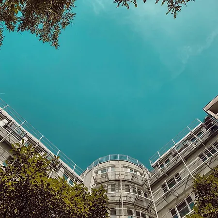 Hotel Awa