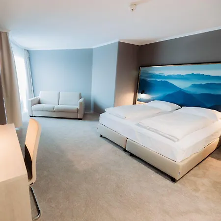 Hotel Awa