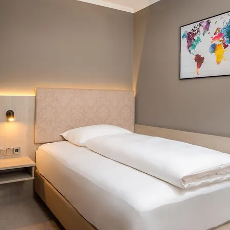 Hotel Awa