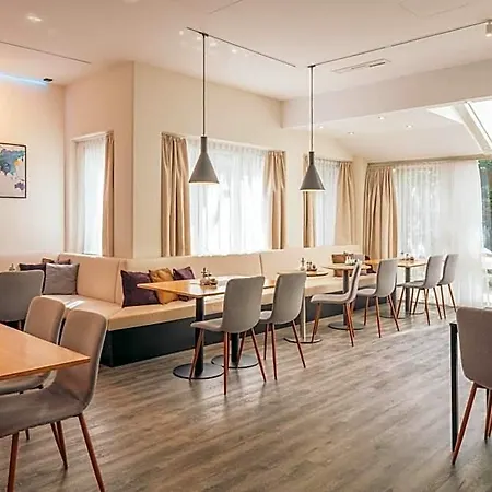 Hotel Awa