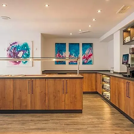 Awa 4* München