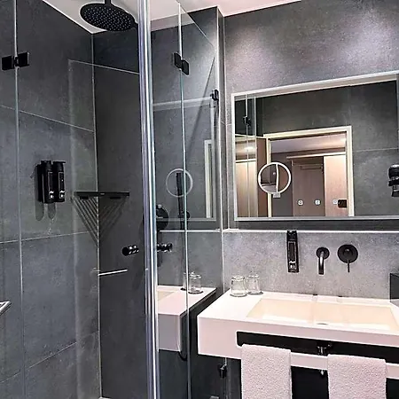 Awa Hotel 4*