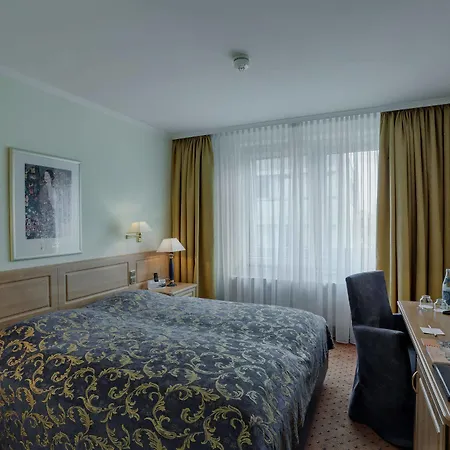 Awa 4* ミュンヘン