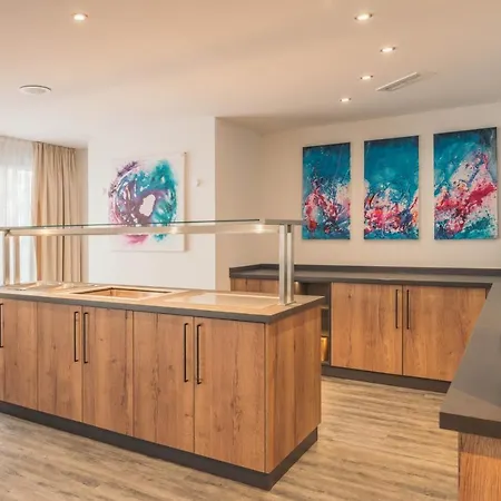 Awa Ξενοδοχείο